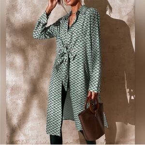 NWT Zara The Lissie Green and Brown Geometric Tie Front Top